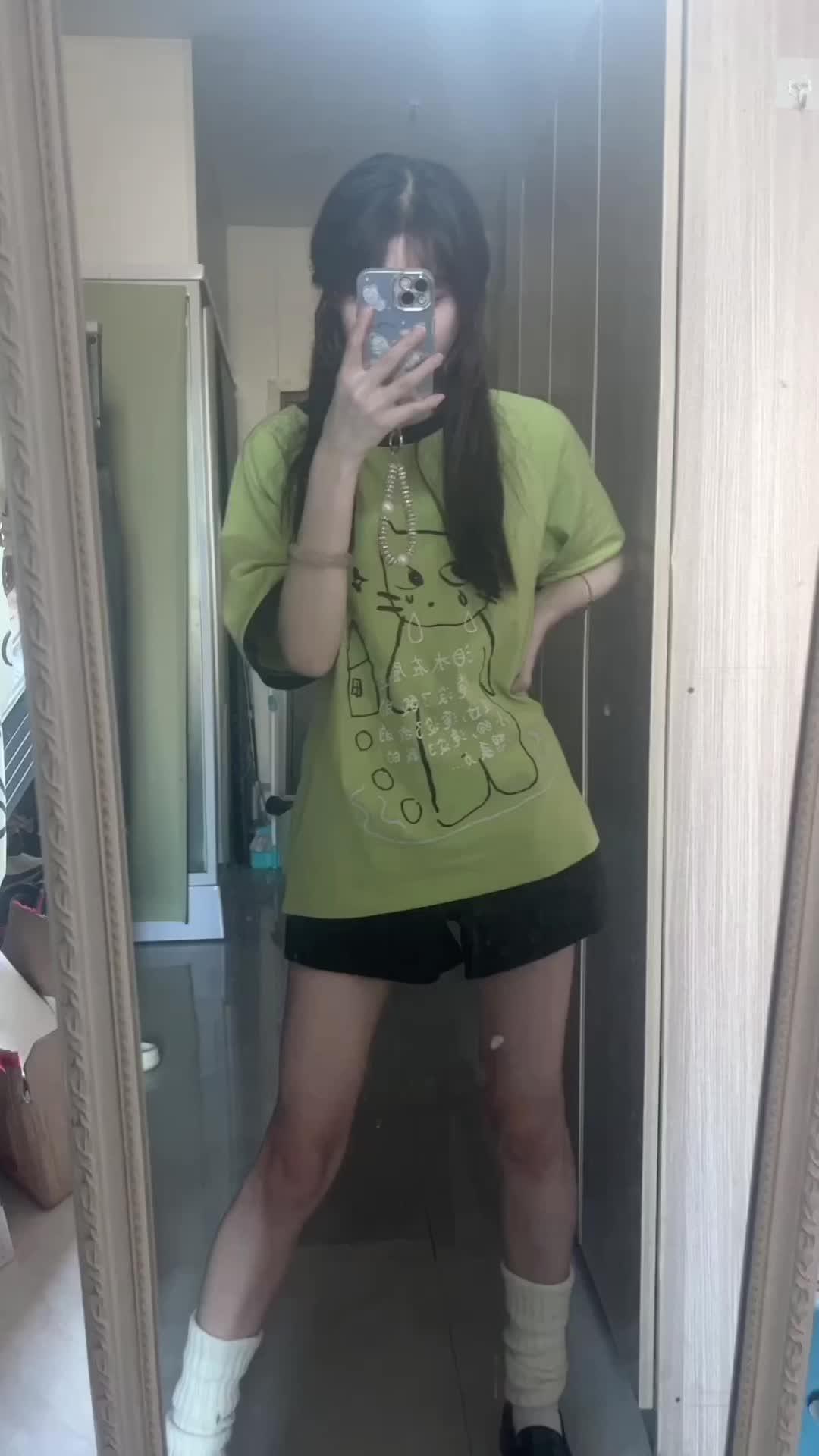 姐妹们 穿这套去见crush可以吗