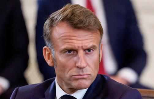 马克龙呼吁欧盟推进经济改革、增强全球影响力。
当地时间2月10日，马克龙在接受采