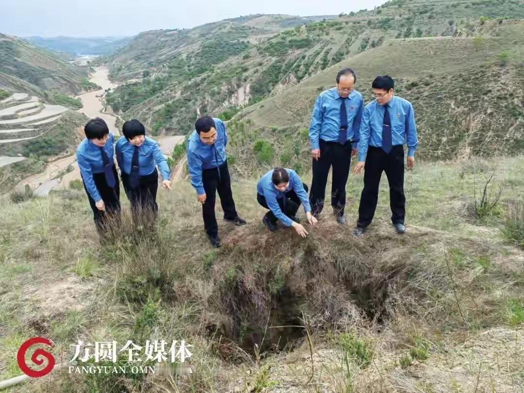 陕西清涧黄土坡下18米盗洞暗藏惊天国宝 九人团伙十年后竟因手机照片暴露天机

黄