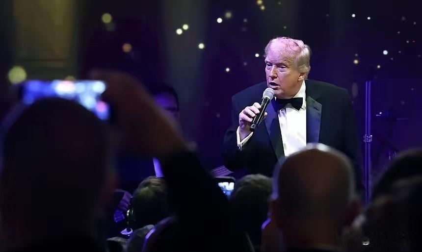 特朗普又整活了！79岁高龄还在玩命吃阿司匹林，325毫克剂量直接碾压常规用量三倍