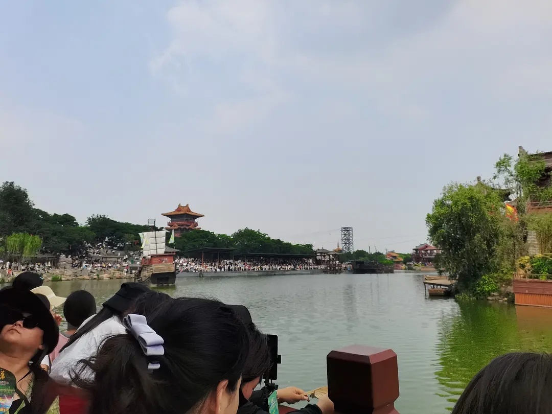 杨洋这线下人气怎么评？ 优酷雨霖铃杨洋版展昭江湖除恶杨洋 谁说男人花期短杨洋雨霖