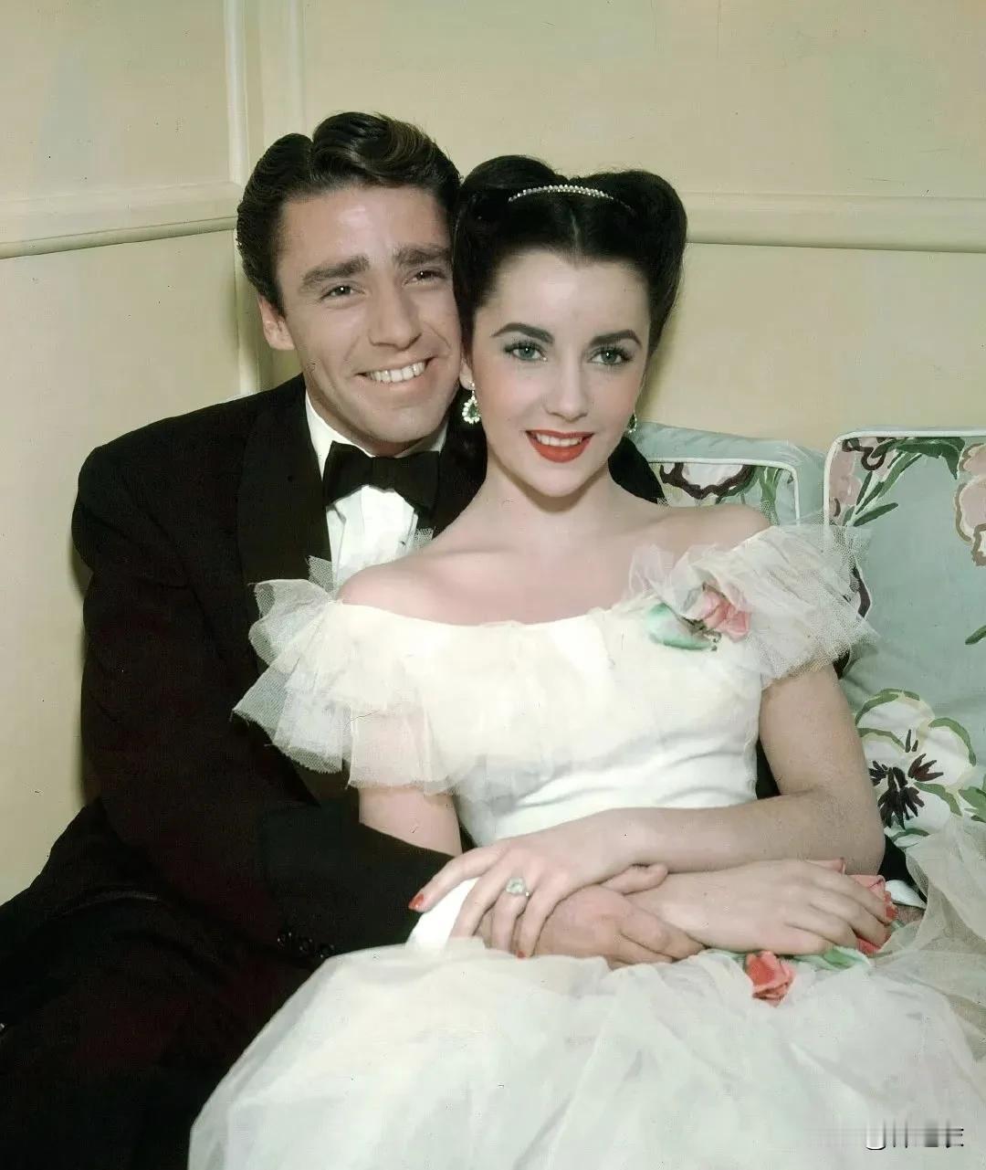 泰勒虽然身高不高但脸庞长得完美啊，用现在的话来说她的话就是靠五官硬美的，而且全球