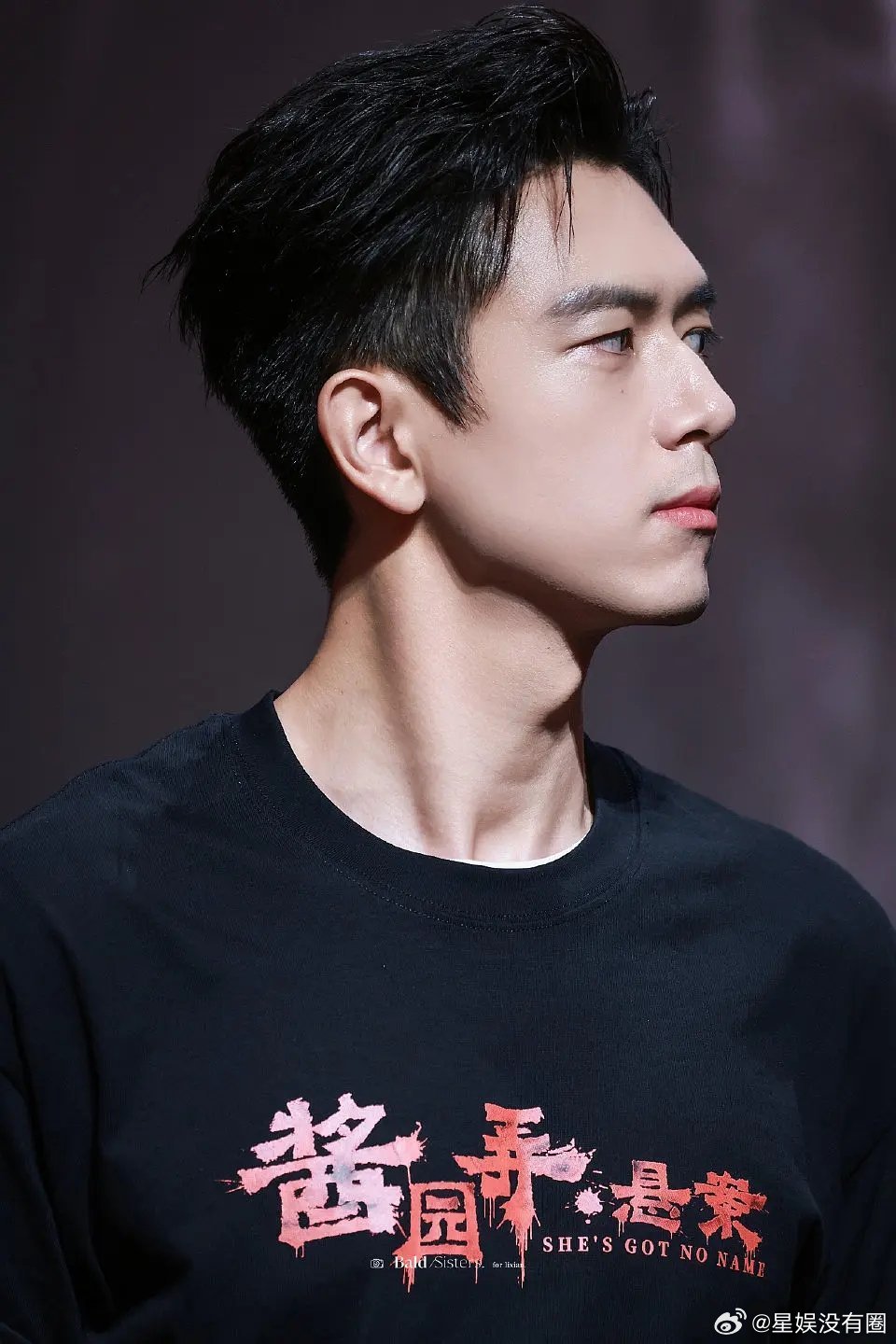 李现纯纯无妄之灾，三体本就没他啥事，平白被拉出来嘲好几帖，妥妥的天降背锅侠，这波