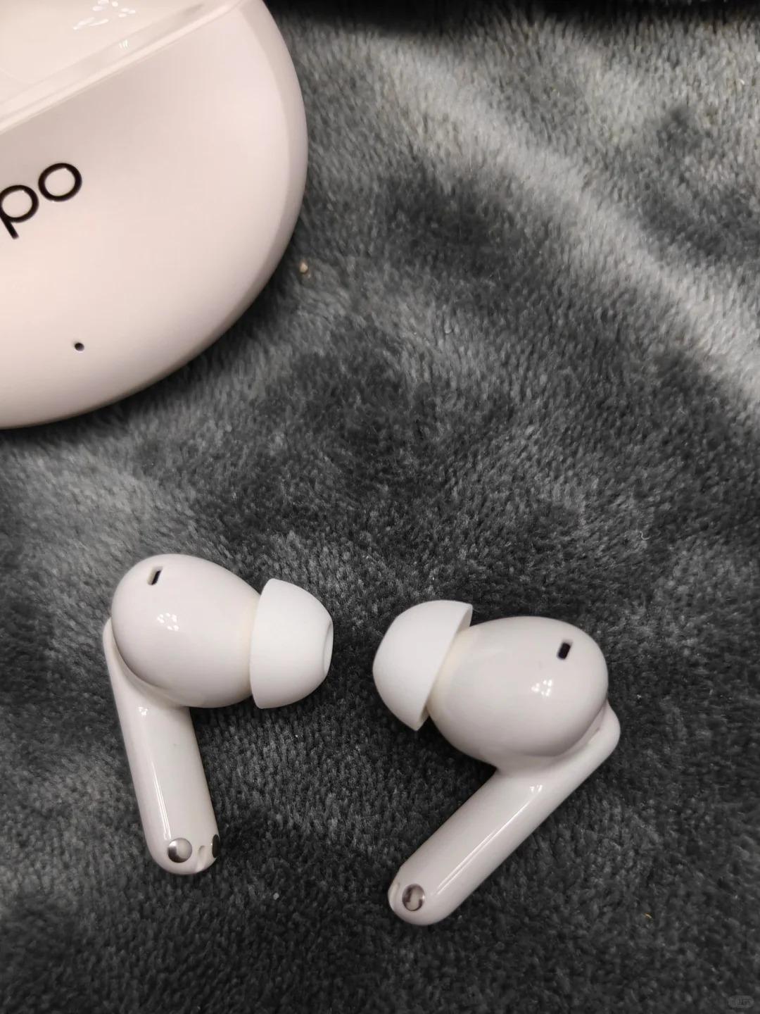 建议去冲白色！！！玩吃鸡延迟很低
平时玩吃鸡比较多，尤其是下墓或者度假岛地图，感