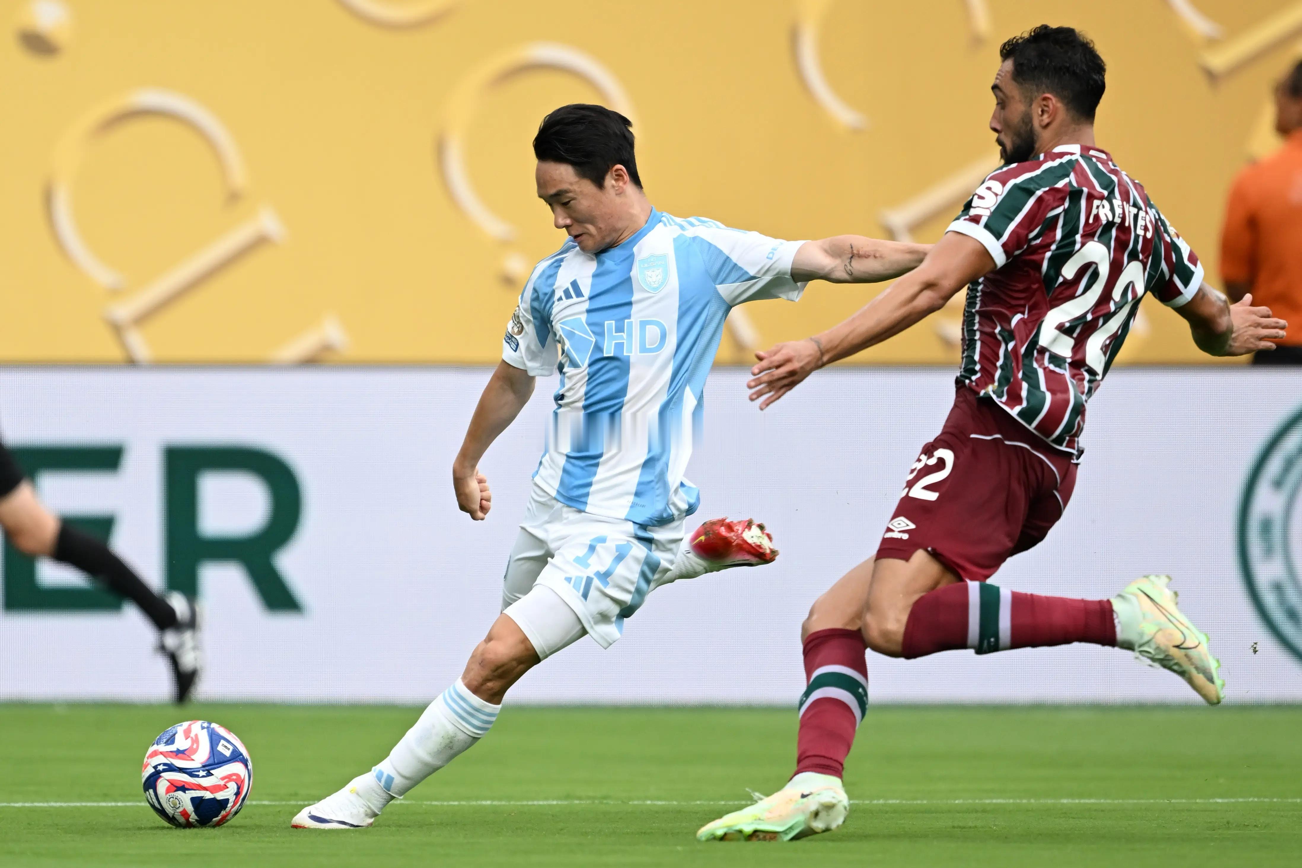 周日早场足球预测001 韩职   蔚山现代 vs 安养FC (-1)胜/防平  