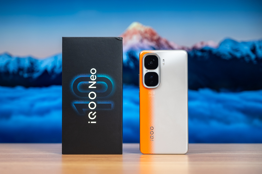 iQOONeo10双芯战神 iQOO Neo10 Pro搭载天玑 9400 处理