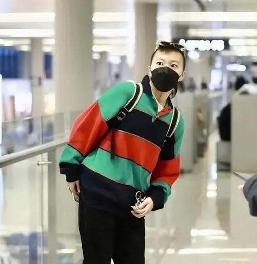 在这个时代，每一个个体都在追求自我表达，而近日，窦靖童的一次大胆改变再次引起了社