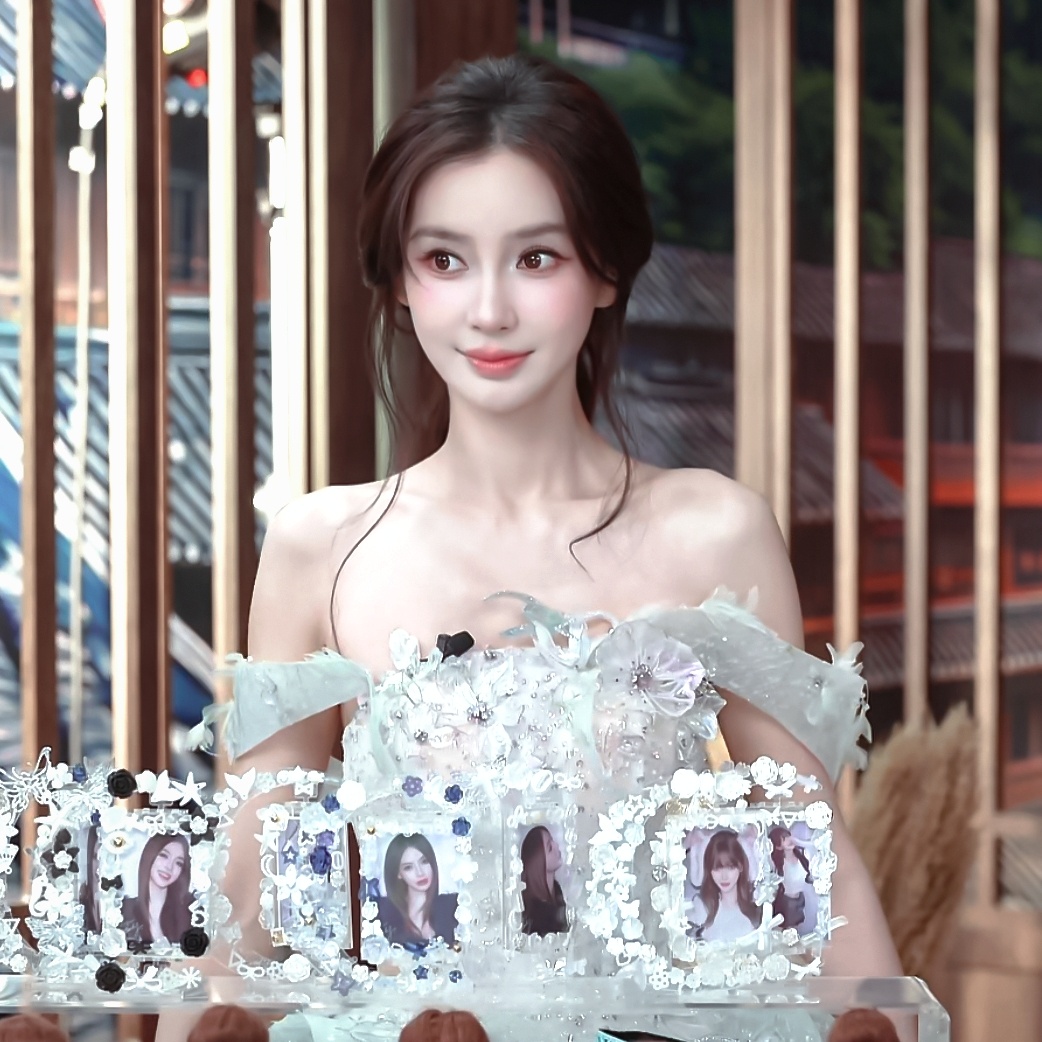 所有人点开欣赏人间芭比！Angelababy