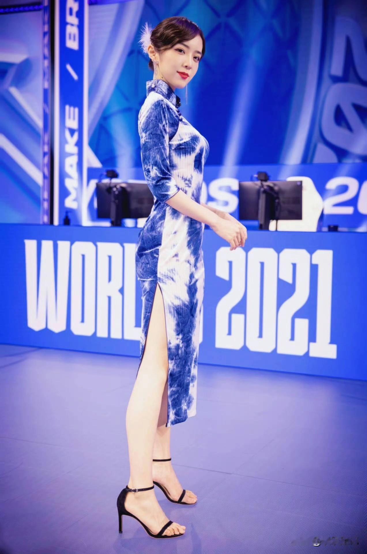 青花瓷余霜阿姨祝IG旗开得胜