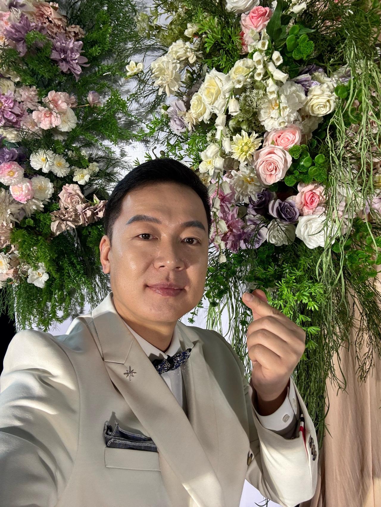 衷心的祝福你们哦