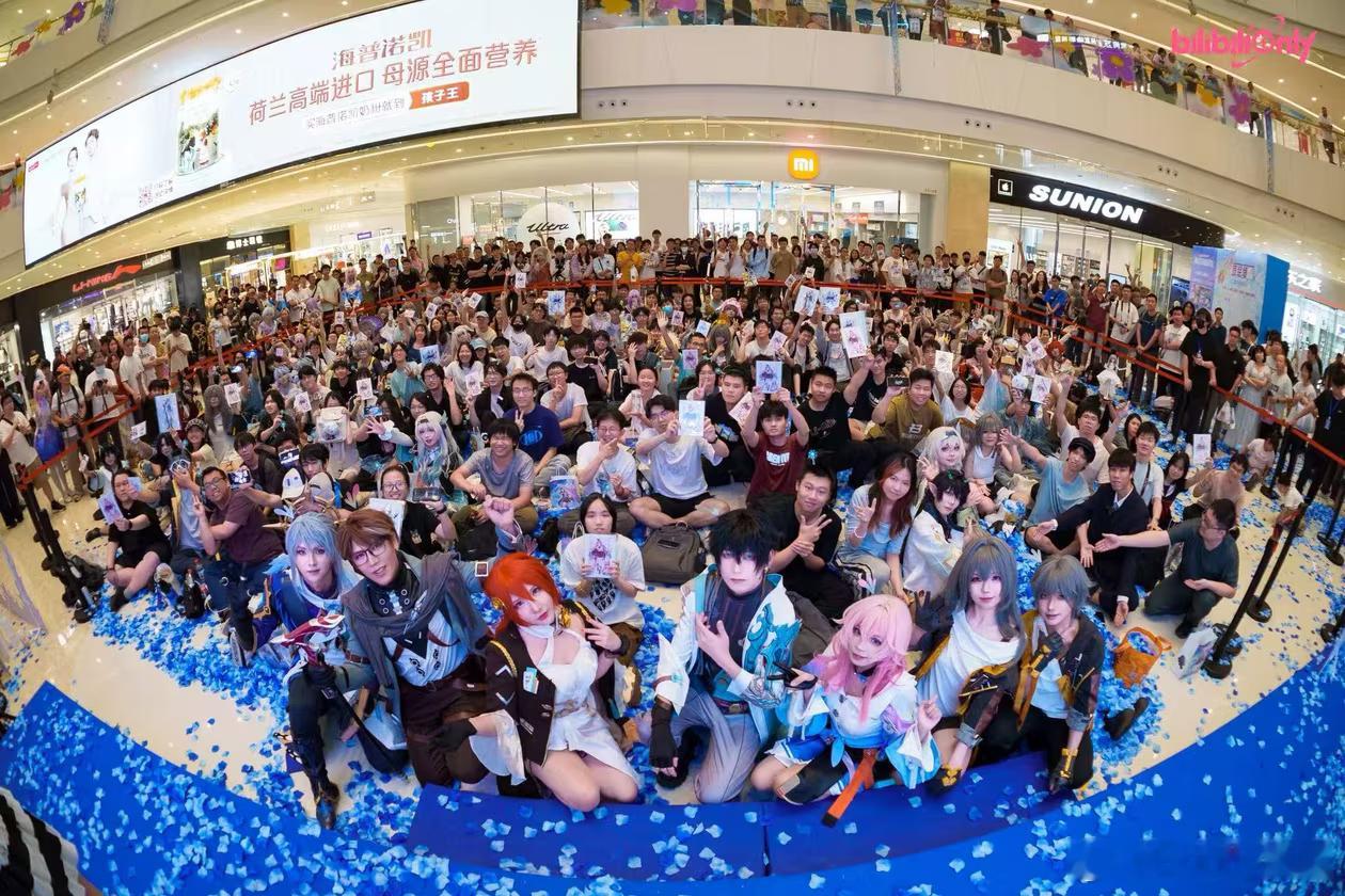一次官宣百场only展什么体验同人女一觉醒来天亮了 300场only展机会来了，