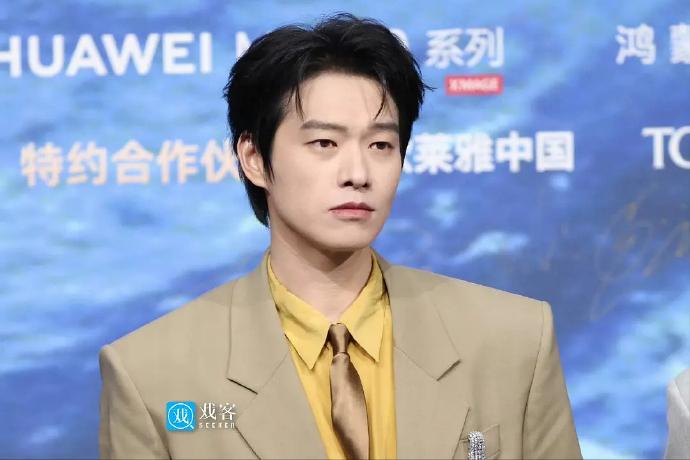 谁都可以当流量明星！
恋丑癖也有春天！