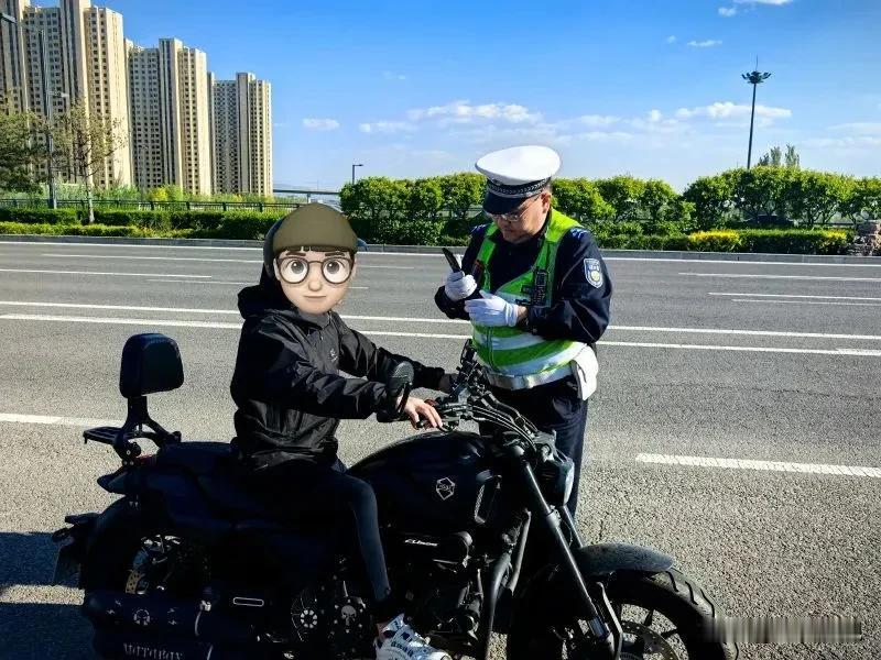 专项整治行动，重点查处摩托车、大货车上高架！
    为保障城市快速路交通安全畅
