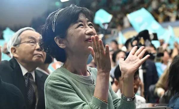 用儿子名义开公司遭检举　陈佩琪自认不聪明：请法院从轻量刑

柯文哲夫人陈佩琪以儿