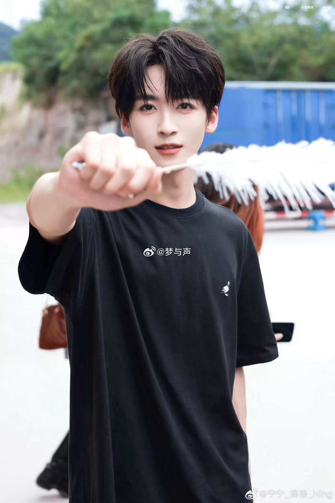 何洛洛又回大厂上班了何洛洛大厂再就业 何洛洛演的顾铭夕确实像现实里很多打工人的缩
