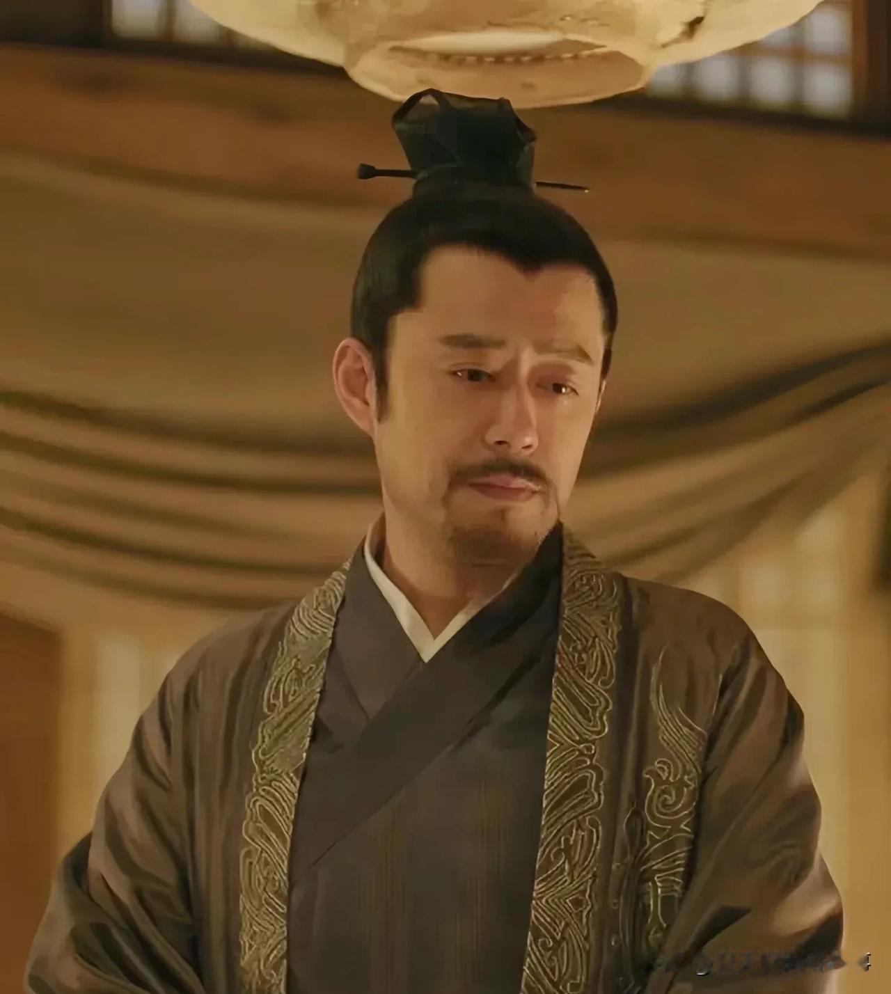 看《知否》越看越想不通，盛纮对卫小娘和没出世的儿子，怎么就能那么冷血？
 
按说