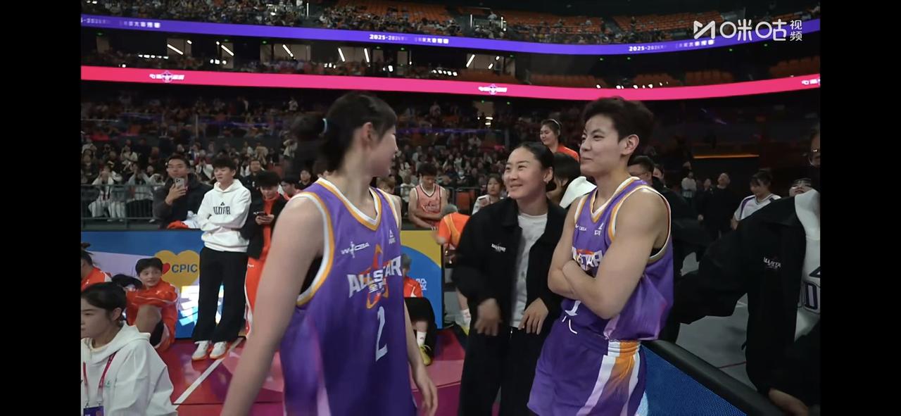 杨舒予现在是真的还当不了核心球员！

东莞女篮在季后赛四分之一决赛被江苏女篮2: