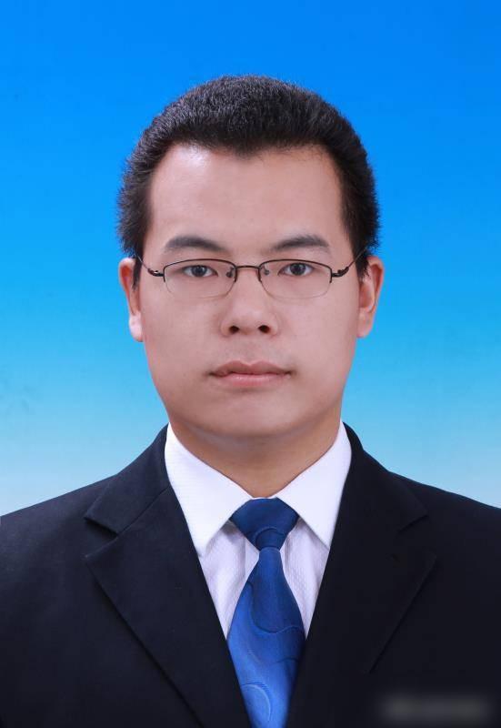 河南省2012年高考文科状元——于成亮！

我家就是安阳的，当年他考中省文科状元