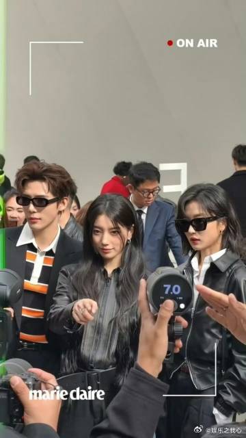 秀智晒与王安宇孙千晚宴合照家人们，今天娱乐圈又有新动态啦！秀智在社交平台晒出了与