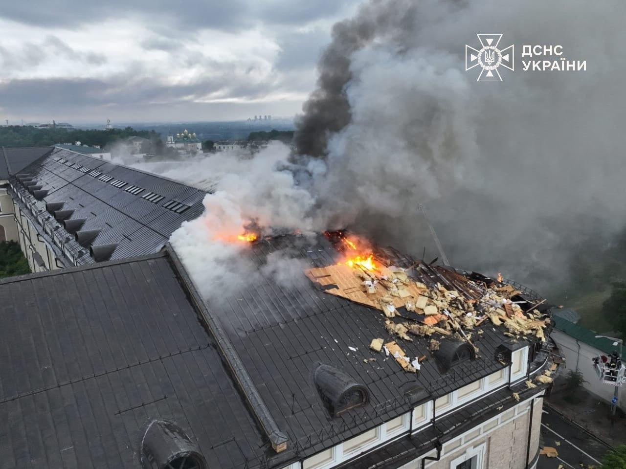 关于基辅佩乔尔斯克修道院（Kiev Pechora Lavra）圣母安息主教座堂