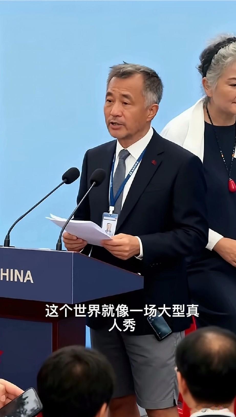 不少人用AI恶搞“流浪大师”？这波流量吃得有点丑。最近网上经常出现一些AI生成的