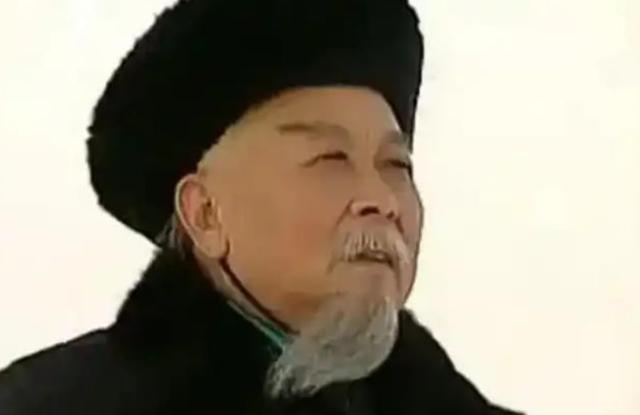 1885年9月，左宗棠在病榻上离世时，愤慨地说：“对中国来说，十个法国将军，也比