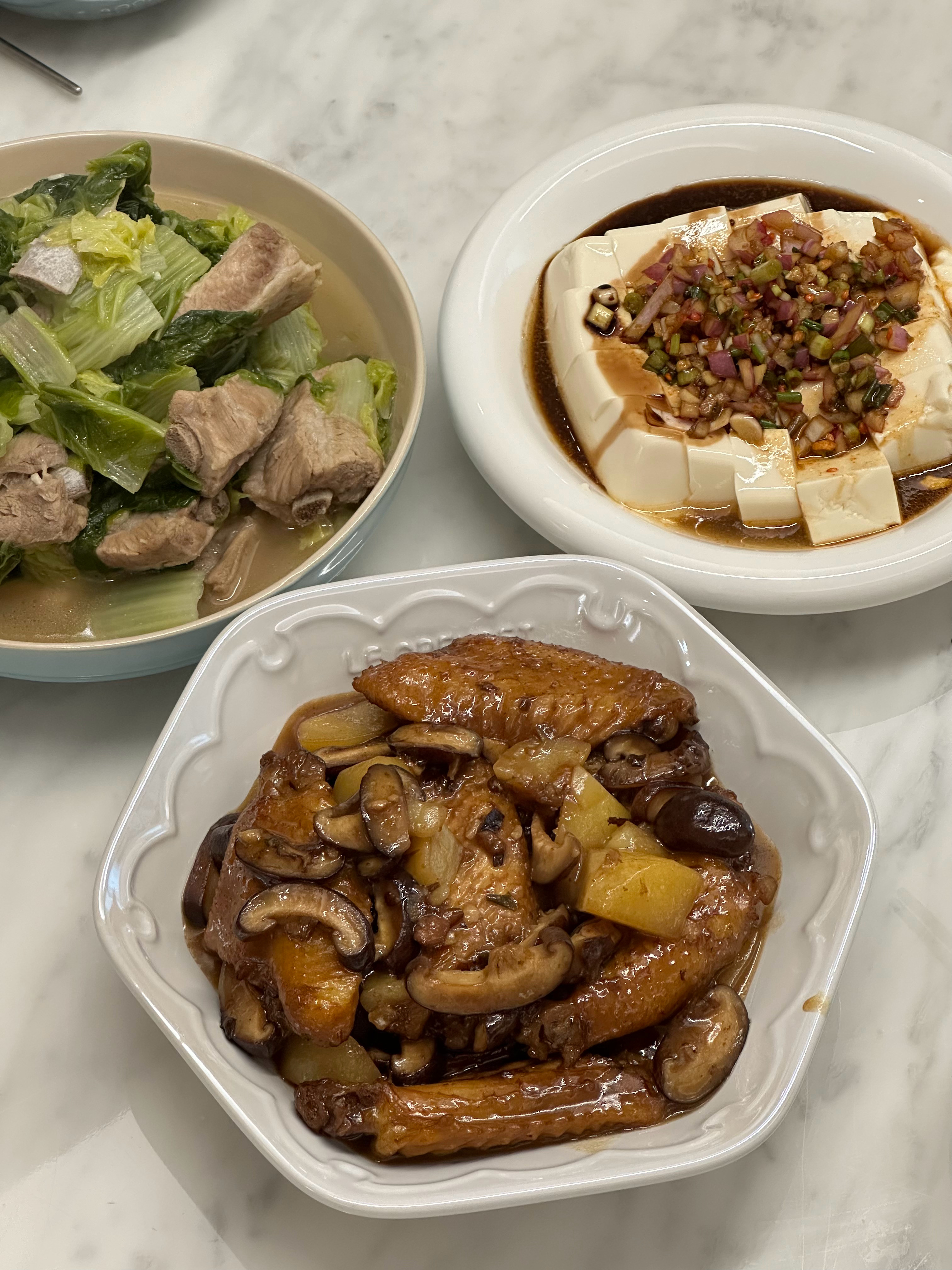 吃饭！今天爸爸做的 香死我了 最爱可乐鸡翅拌饭！！ ​​​