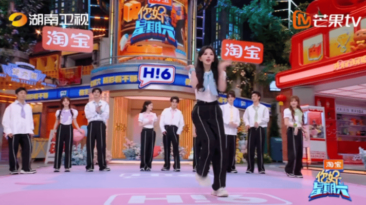 孔雪儿舞这两下梦回THE9孔雪儿舞这几下梦回the9了谁懂！流畅丝滑的舞蹈线条，