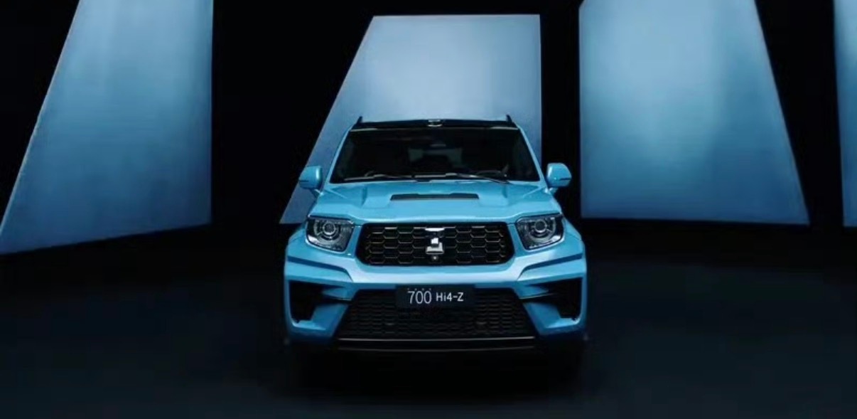 【全新坦克700 Hi4-Z官图 外观升级】3月5日，魏建军在微博上公布了全新坦