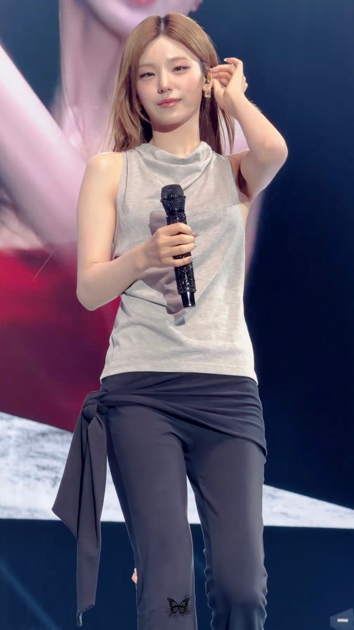 美得跟神一样的姐咪🦋cr.nabi4ever526 