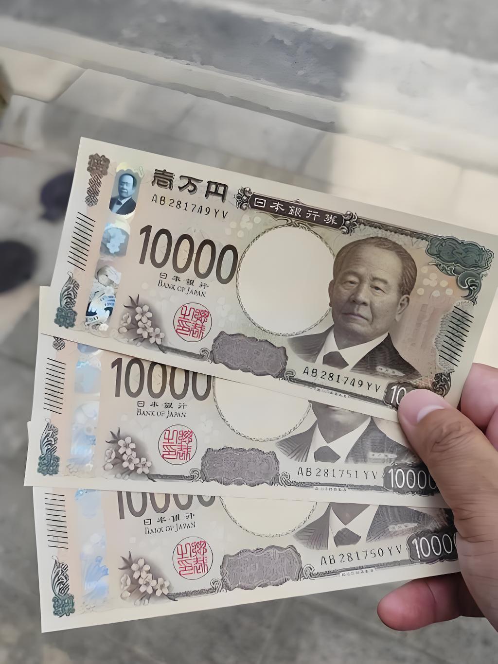 日元大跳水风险未除！安倍经济学遗毒下，美元兑日元或冲200？

“安倍经济学”核