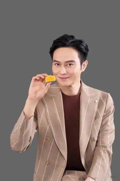 张智霖新歌意外提前剧透 线下活动现场亮点满满，张智霖分享演唱会筹备点滴，还意外放