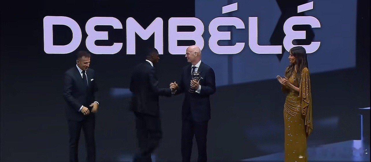 登贝莱力压姆巴佩货真应该好好谢谢姆巴佩 