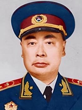 1937年，陈宏被捕，供出了陈毅，敌人设计诱骗陈毅下山。陈毅下山时，因口渴向少妇