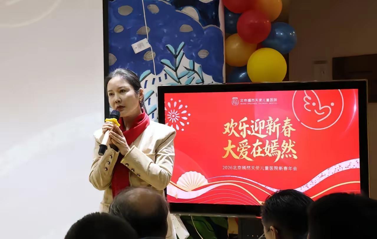 她拿1000多万救了嫣然医院，却在年会上只字不提自己的难
 
口罩最艰难的那几年