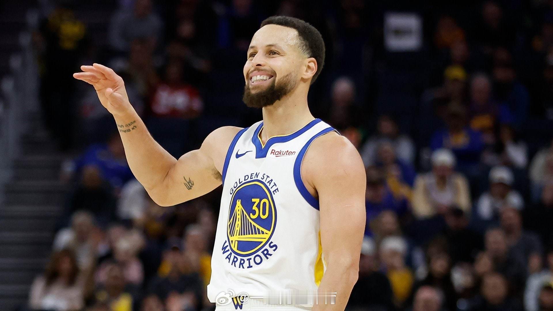 库里继续留在勇士。据NBA.com报道，库里与勇士达成一份两年、1.16亿美元的