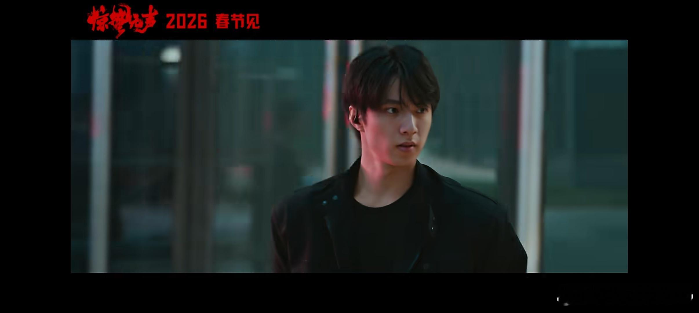 预告里这两幕我都能接受就已经很欣慰了一部没我想的丑一部没我想的帅我觉得这样就足够