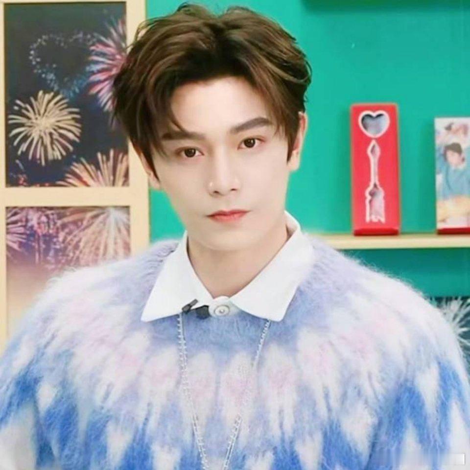 丁禹兮兮直播截图！大眼睛萌萌哒