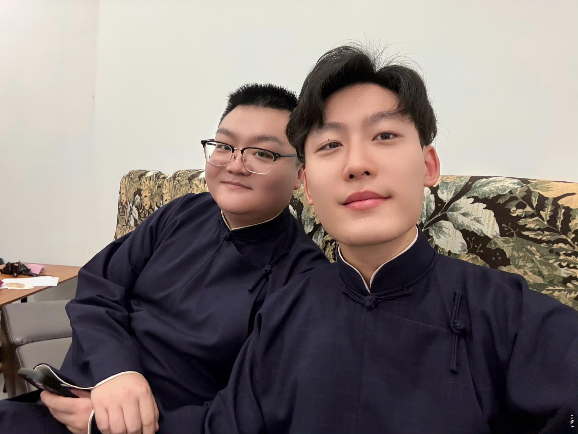 下次这么发自拍好吗不说话反驳就当同意了 ​​​