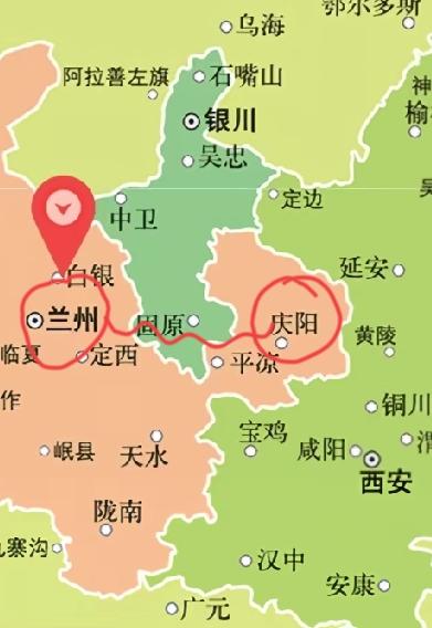 原来兰州和庆阳之间正好隔了一个固原市，固原属于宁夏，位于宁夏的最南部，但是从地图