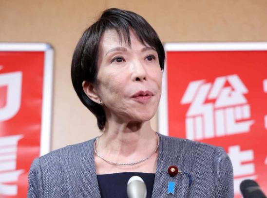 日本眼下看似有三条路：一是不开战、硬扛到底；二是掉头换人，让高市早苗下台，由亲华