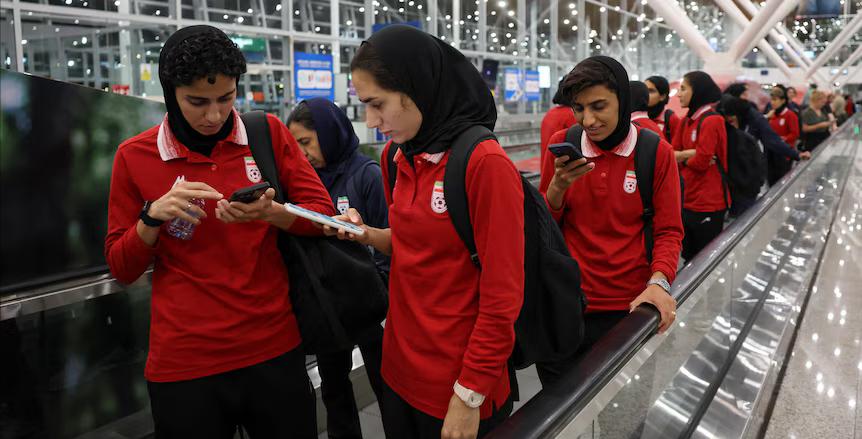 伊朗女足一名受澳大利亚庇护的队员改变主意，决定返回伊朗！

根据路透社报道：一名