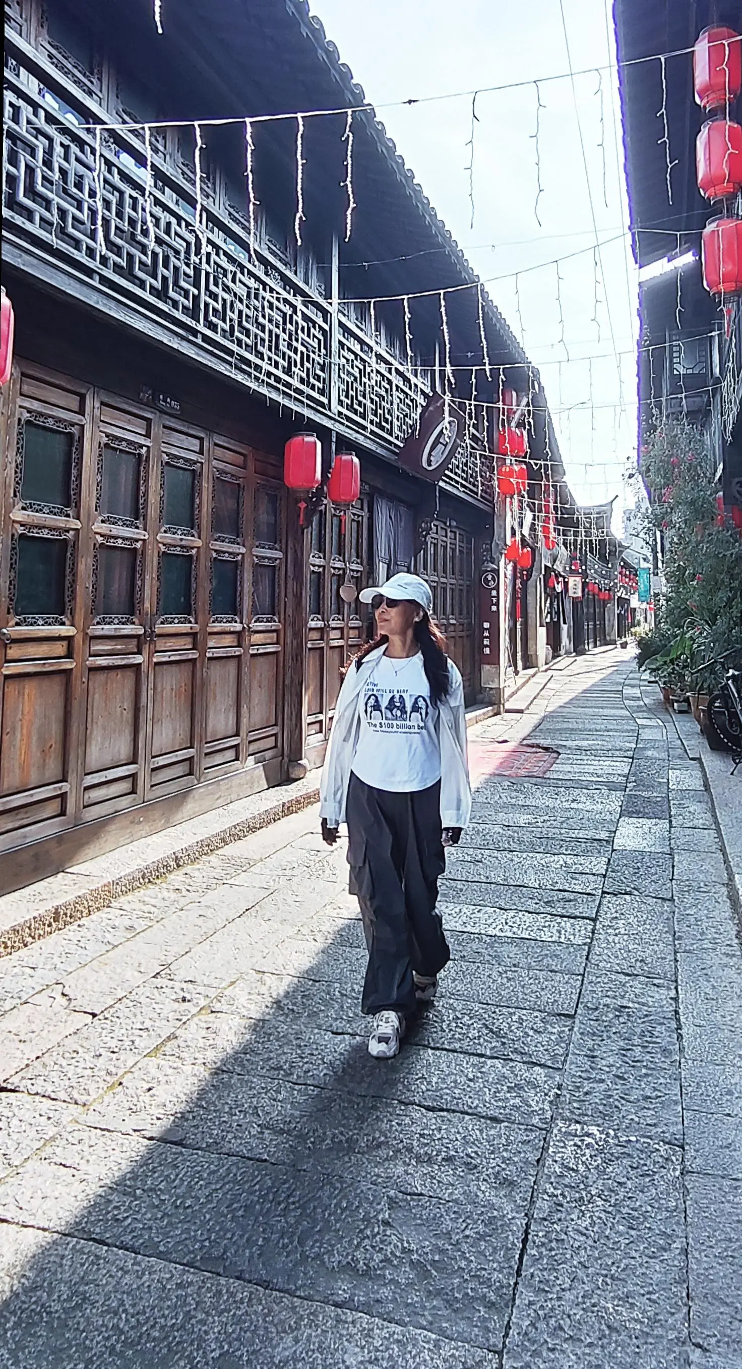 嗨你好！我是一人自驾，背包旅行者，如果遇见叫我：嗨你好！ 我原来也是一...