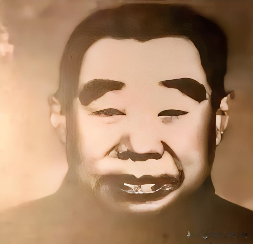 副营长沦为奴隶12年，掏帽徽那一刻哨兵愣了

1949年9月，西宁。

军管会大