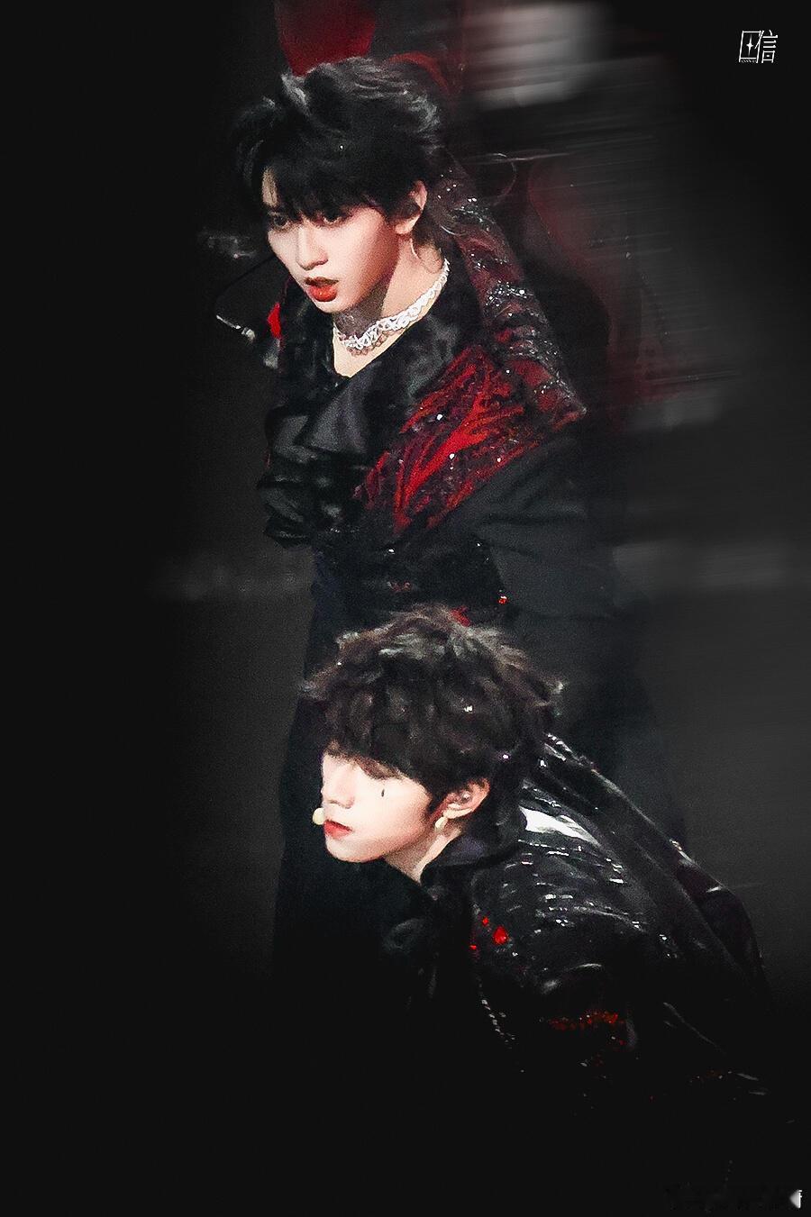 橹穆美杜莎 这舞台设计和表演张力完美融合，反复观看依然震撼！ 