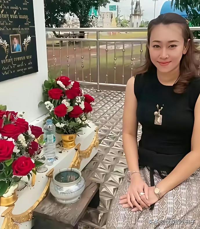 66岁高僧，47岁女生。
这就是所谓的得道高僧？又是转移寺庙的钱款，又是和女人搞