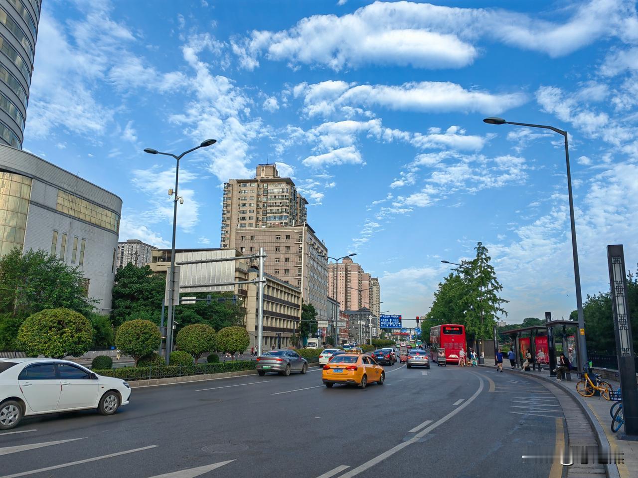 旅游到西安得知一件事：古长安还有个别称叫“凤城”或者叫“丹凤城”。这名字不是随便