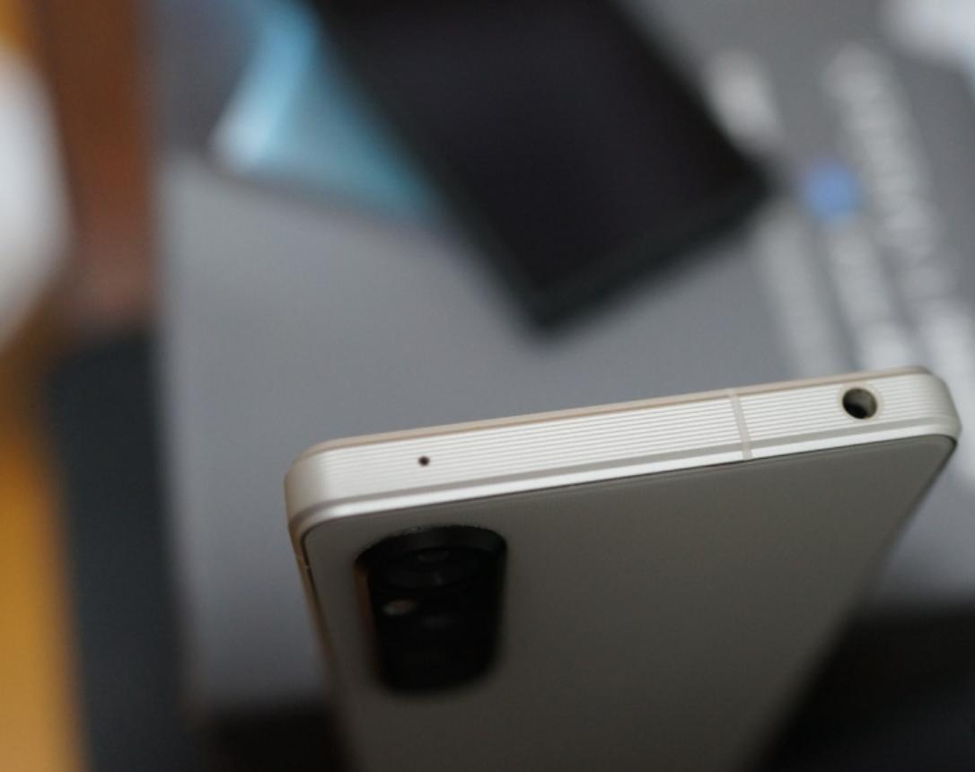 索尼XPERIA1V算是最后一款4K屏手机了吧？以后还会有这种把手机屏幕像素值做