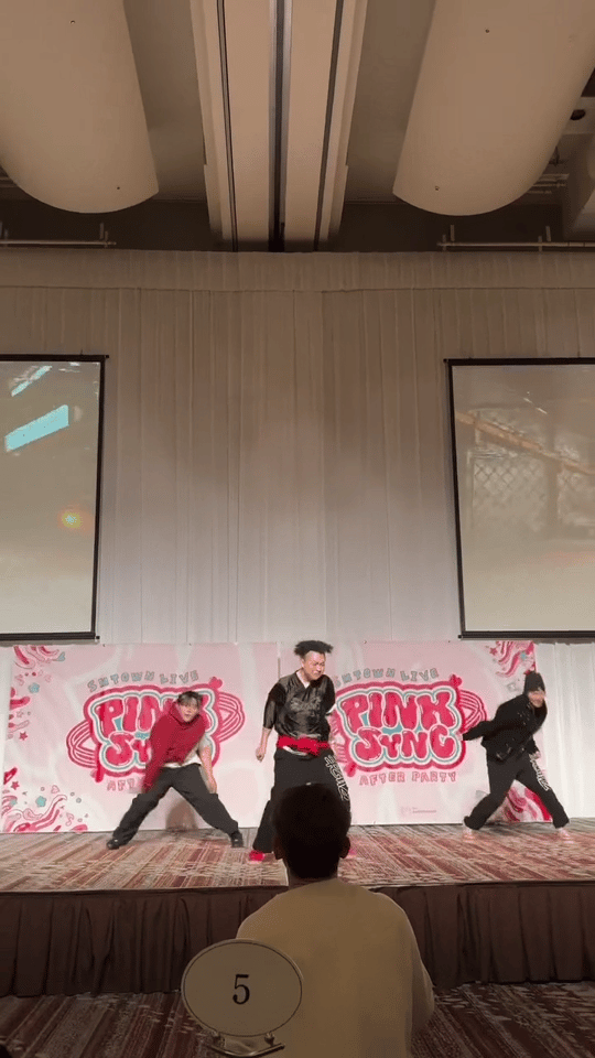 SM今日经纪人们的翻跳大赛，aespa经纪人拿了第一（大家这么拼命据说是因为第一