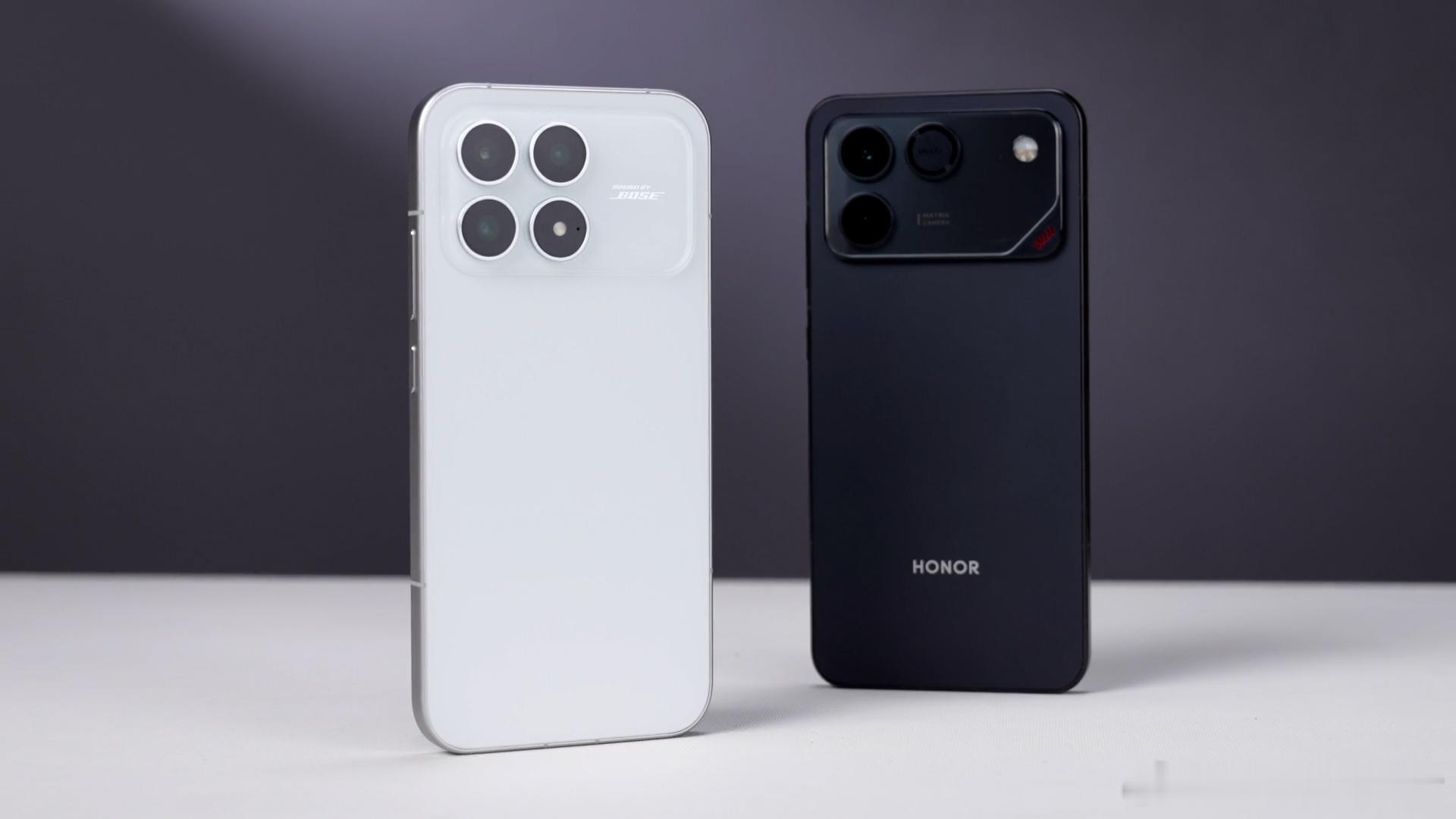 2500元性能机谁最夯 去年在2.5K档横评的时候，有不少机型还在用塑料中框和塑